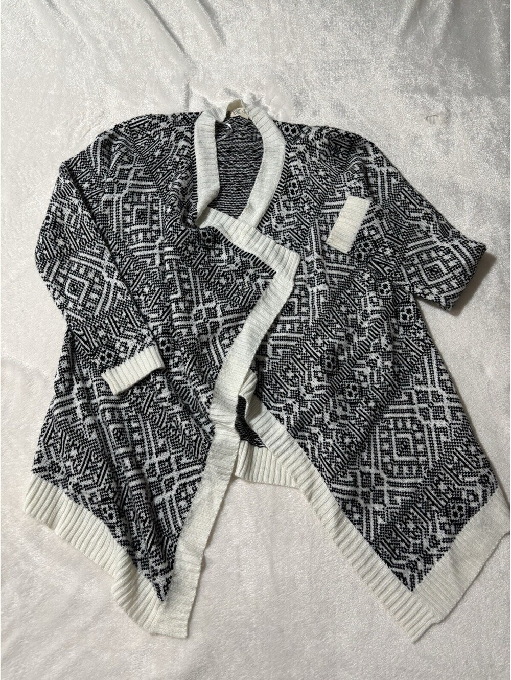 Pink Rose Cardigan Geometric Women’s Small Knit Comfortable Classic Layering